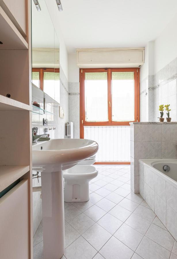 Casty Sweet Home - Parcheggio Privato Gratuito มิลาน ภายนอก รูปภาพ