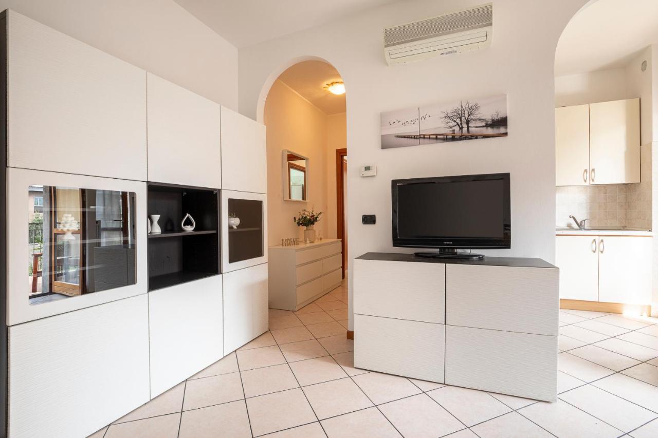 Casty Sweet Home - Parcheggio Privato Gratuito มิลาน ภายนอก รูปภาพ